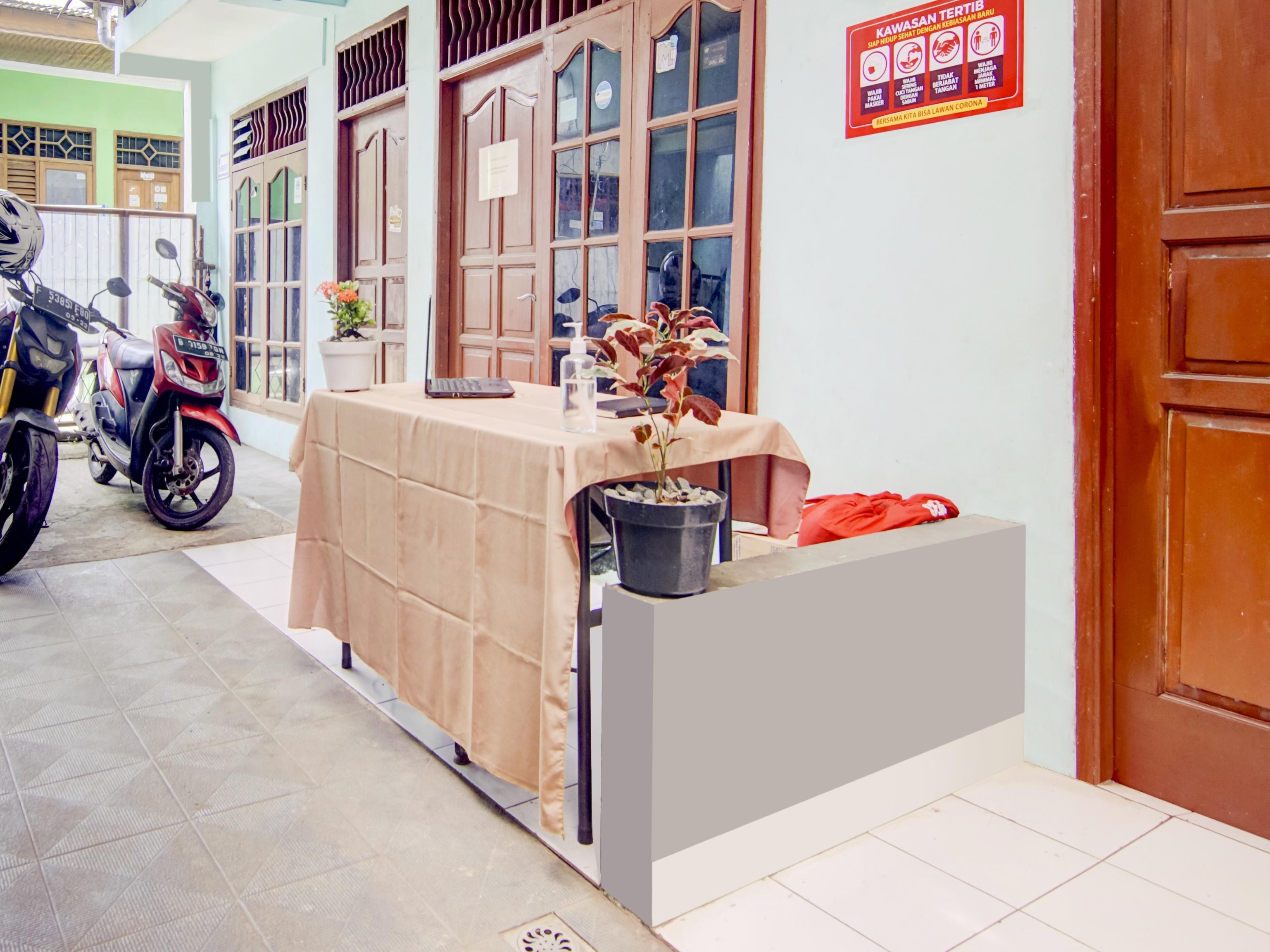 Spot On 3979 Wisma Purimas Syariah Depok Eksteriør billede